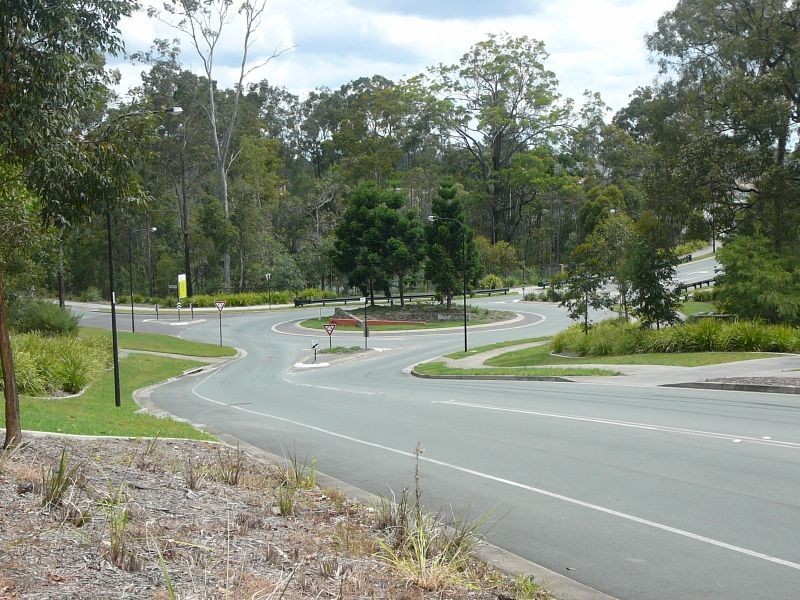 15 Jarvis Rd, Waterford QLD 4133