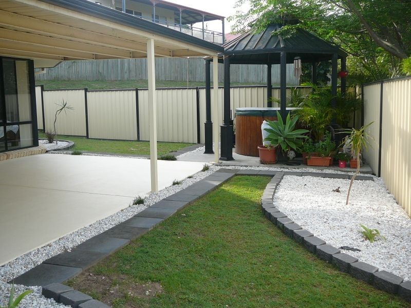 82 Overland Dr, Edens Landing QLD 4207