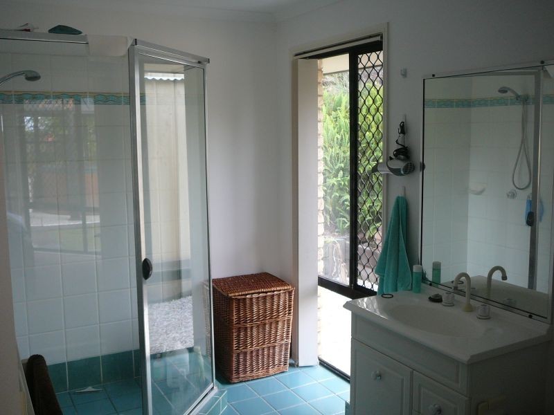 82 Overland Dr, Edens Landing QLD 4207