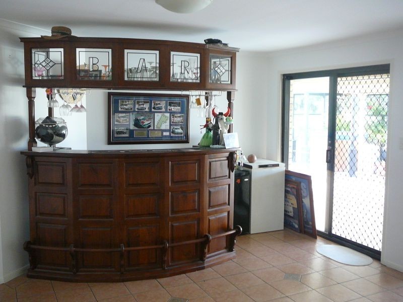 82 Overland Dr, Edens Landing QLD 4207