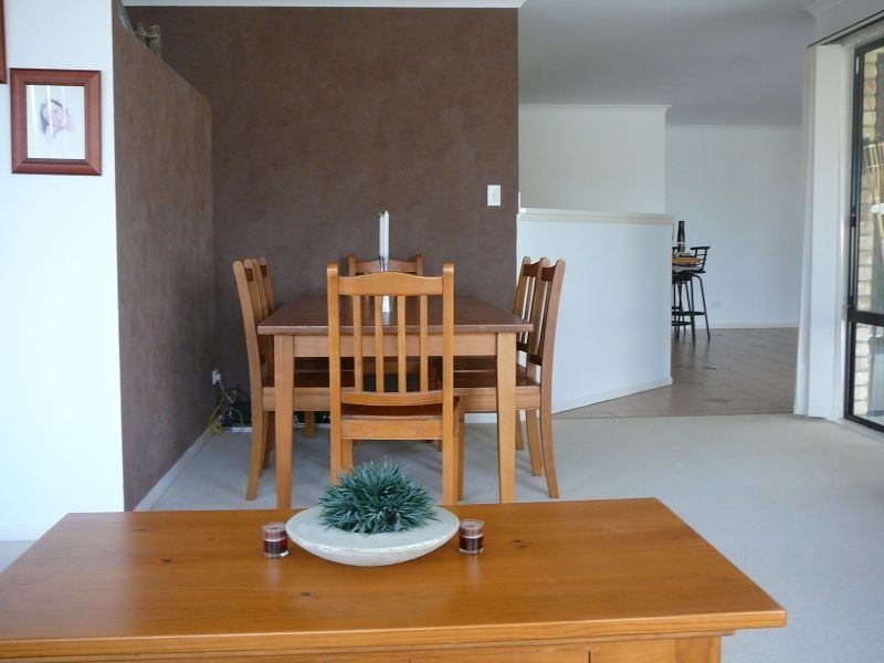 82 Overland Dr, Edens Landing QLD 4207