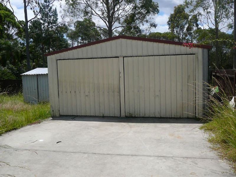40 Sharon Dr, Eagleby QLD 4207