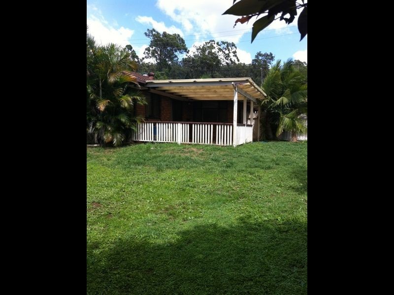 32 Ben Lexcen Crt, Mount Warren Park QLD 4207