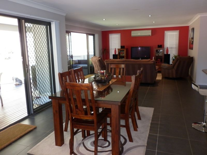 32 Mossman Pde, Waterford QLD 4133