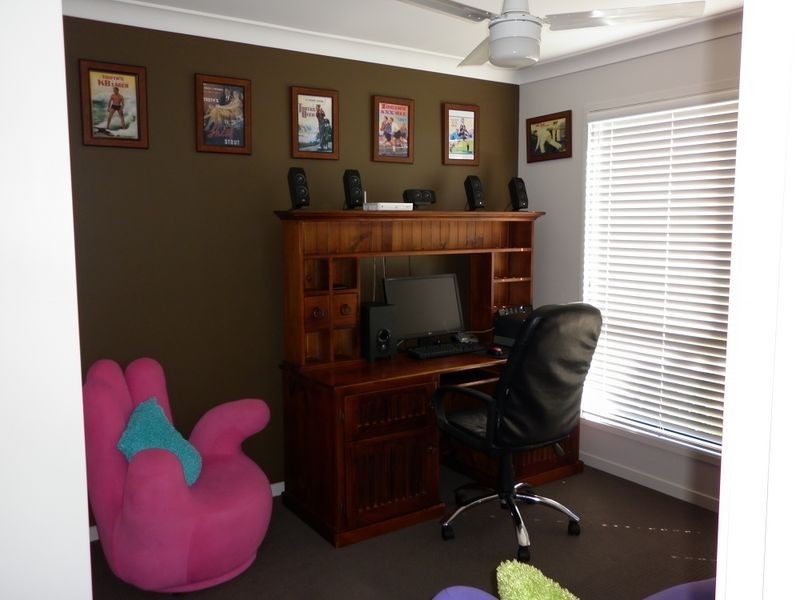 32 Mossman Pde, Waterford QLD 4133