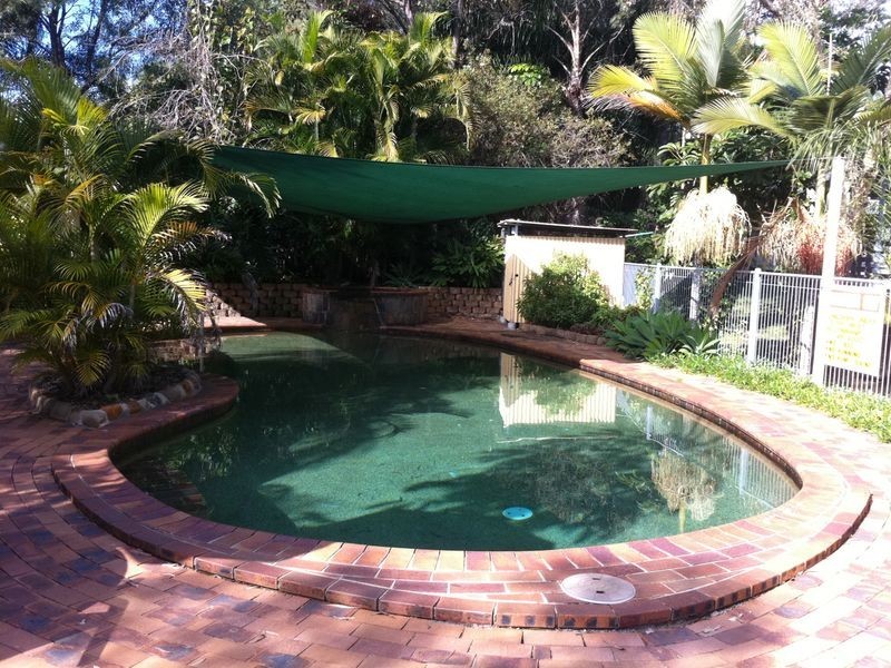 6 Cedar dr, Stapylton QLD 4207