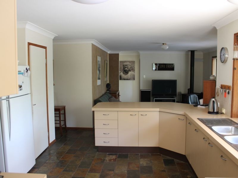 81 Sheree Ct, Buccan QLD 4207