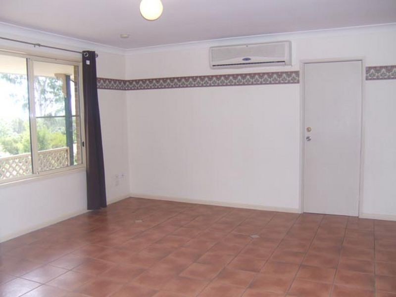 3 Tokai Court, Edens Landing QLD 4207