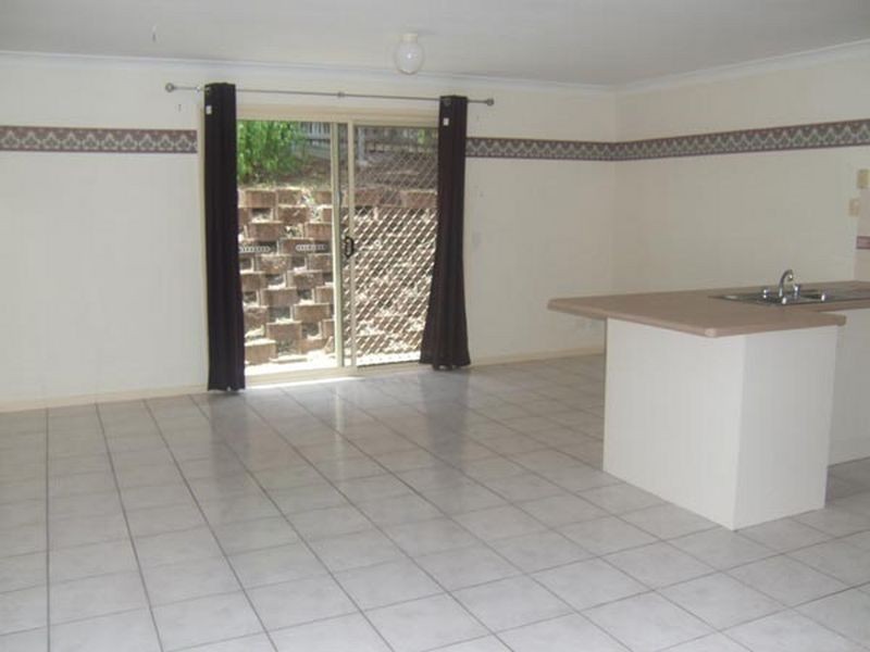 3 Tokai Court, Edens Landing QLD 4207