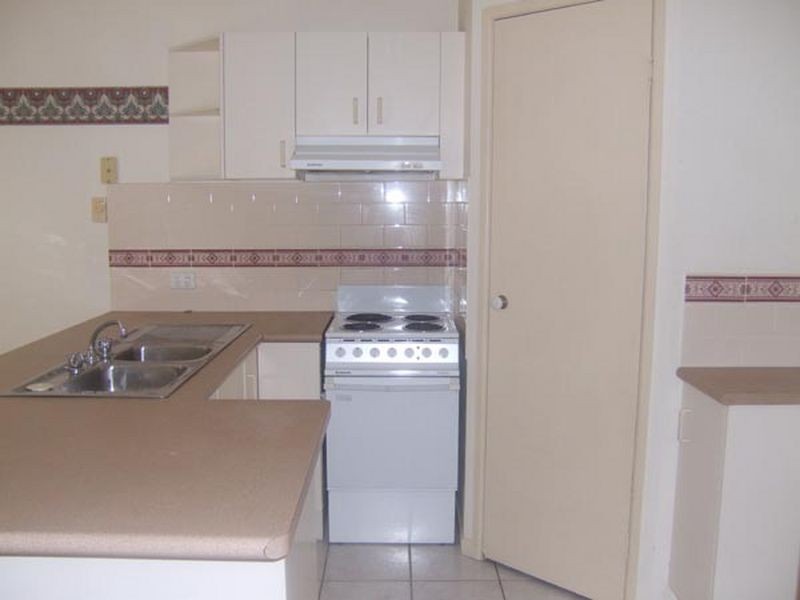 3 Tokai Court, Edens Landing QLD 4207