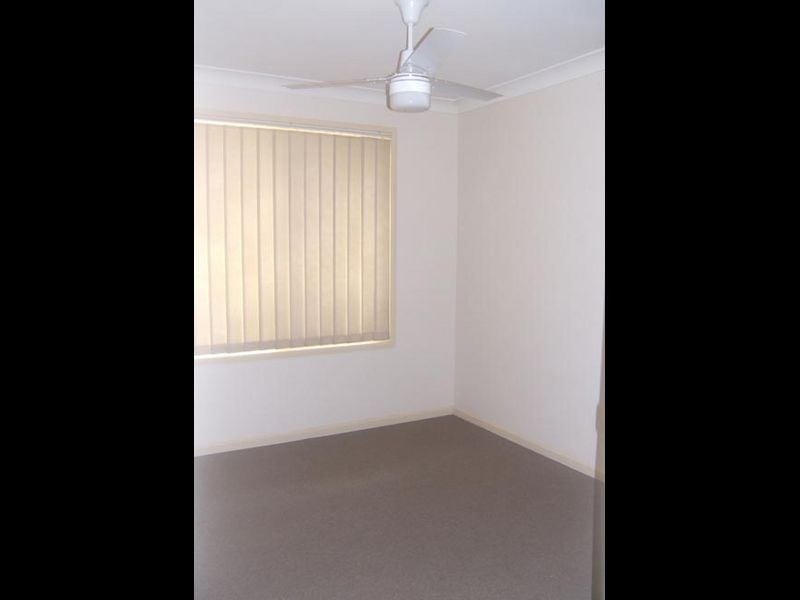 3 Tokai Court, Edens Landing QLD 4207