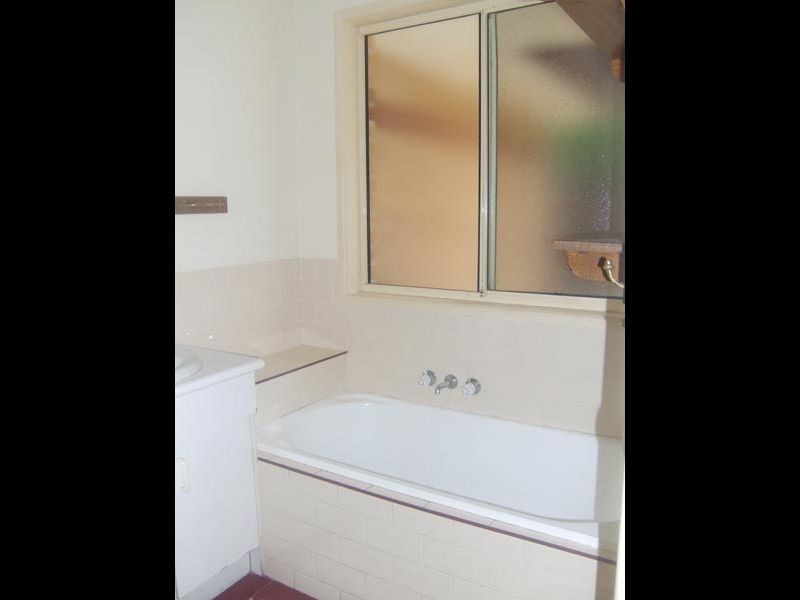 3 Tokai Court, Edens Landing QLD 4207