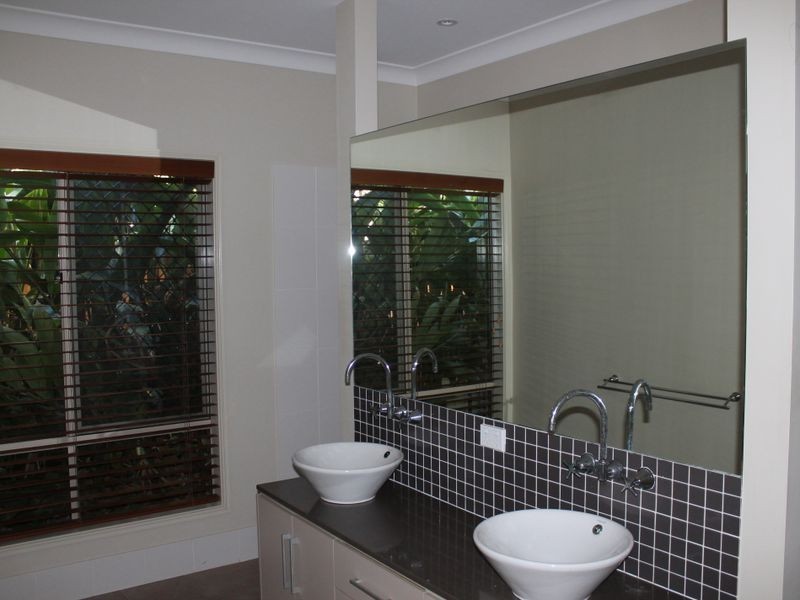 3 Mossman Parade, Waterford QLD 4133