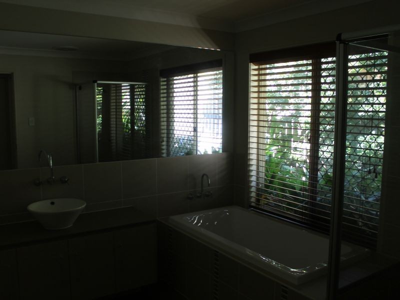 3 Mossman Parade, Waterford QLD 4133