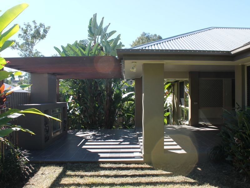 3 Mossman Parade, Waterford QLD 4133