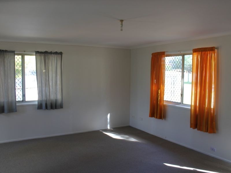 1 Brisbane Street, Kingston QLD 4114
