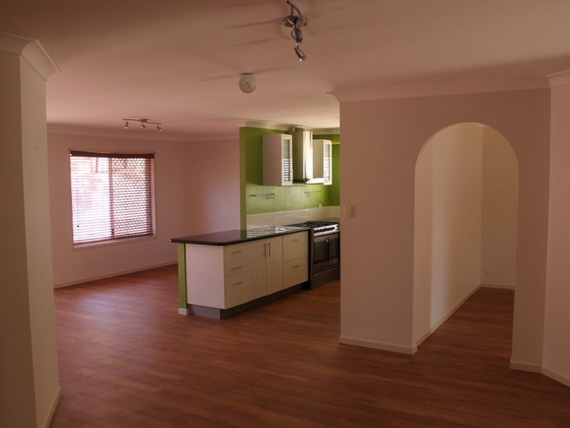 18 Viewbank Crt, Beenleigh QLD 4207