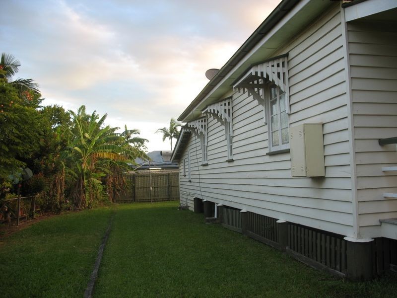 14 Charles Street, Beenleigh QLD 4207