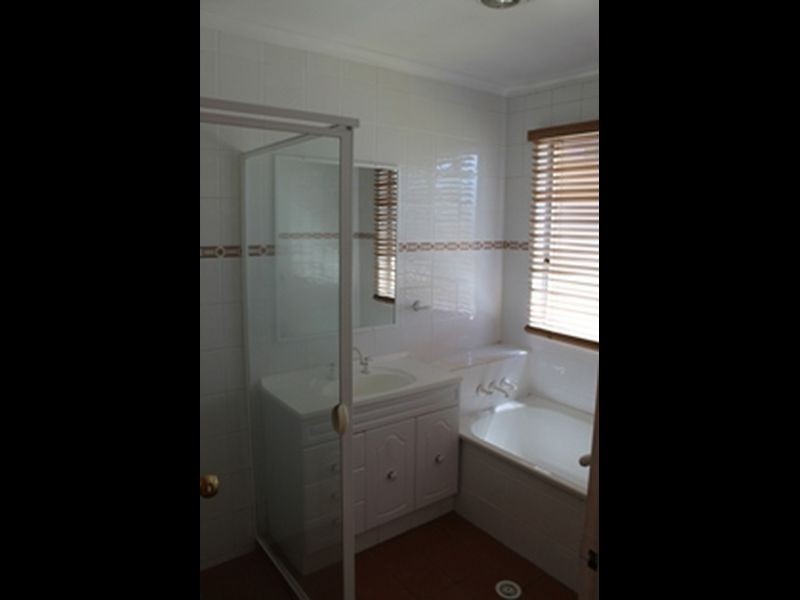 16 Balmoral St, Eagleby QLD 4207