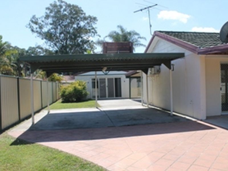 16 Balmoral St, Eagleby QLD 4207