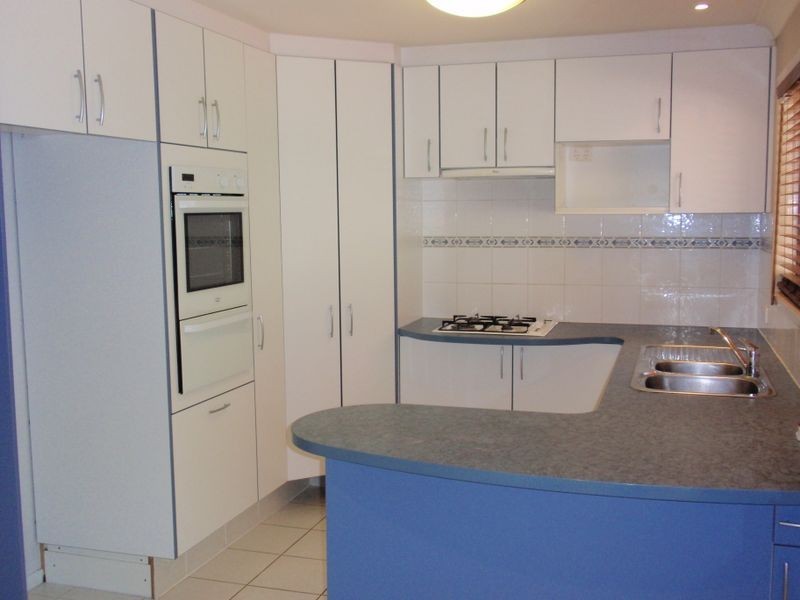 402 Springwood Rd, Springwood QLD 4127