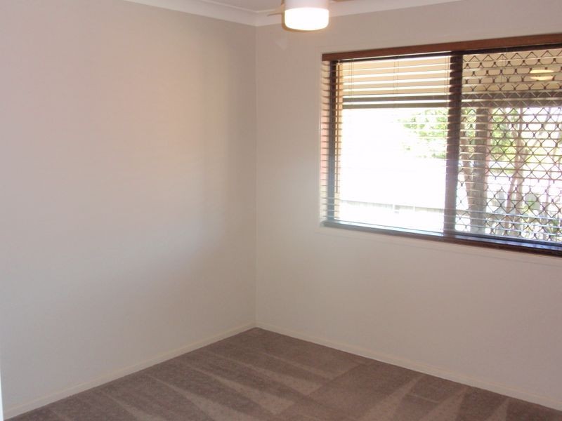 402 Springwood Rd, Springwood QLD 4127