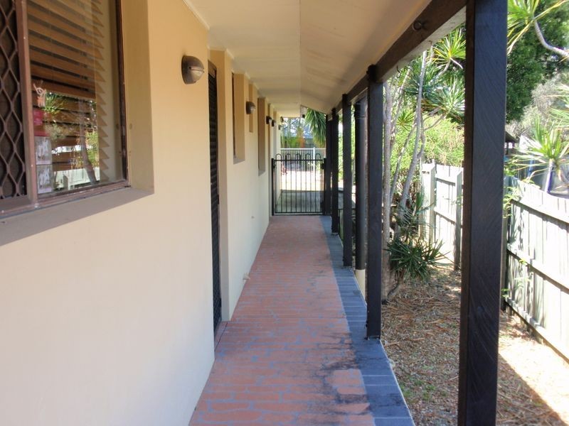 402 Springwood Rd, Springwood QLD 4127