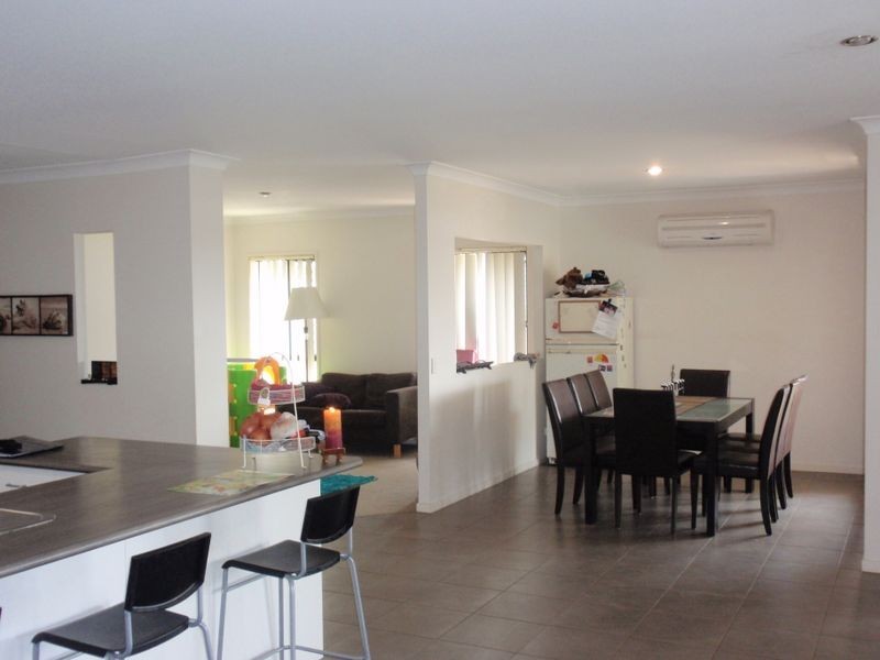 31 Mossman Parade, Waterford QLD 4133