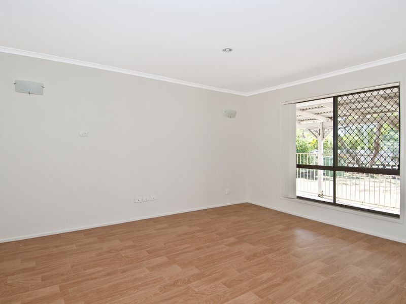 10 Beutel St, Waterford West QLD 4133