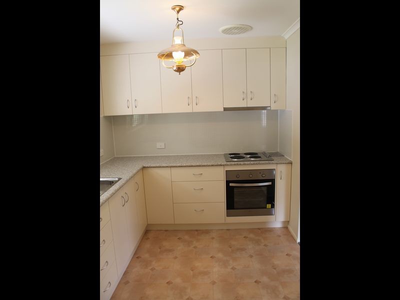 24 Montrose Avenue, Bethania QLD 4205