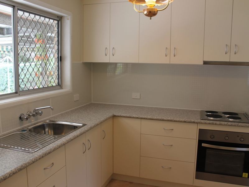 24 Montrose Avenue, Bethania QLD 4205