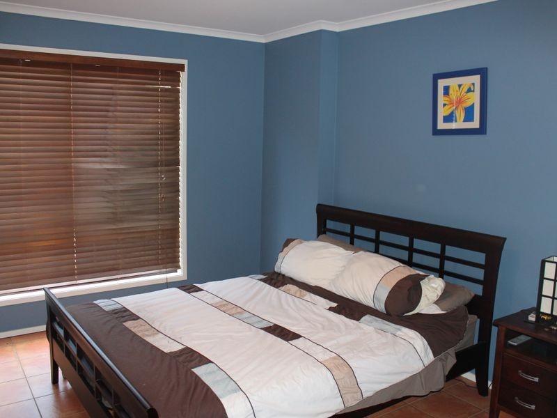 5 Forestglen Cr, Bahrs Scrub QLD 4207