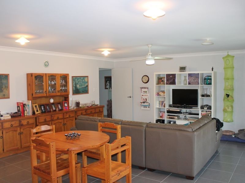 64 River Park Drive, Loganholme QLD 4129
