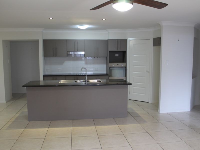 20 Skyline Circ, Bahrs Scrub QLD 4207