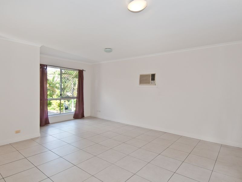 9 Leighton Drive, Edens Landing QLD 4207