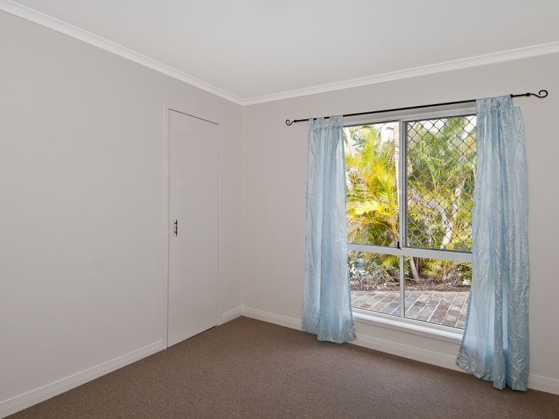 9 Leighton Drive, Edens Landing QLD 4207