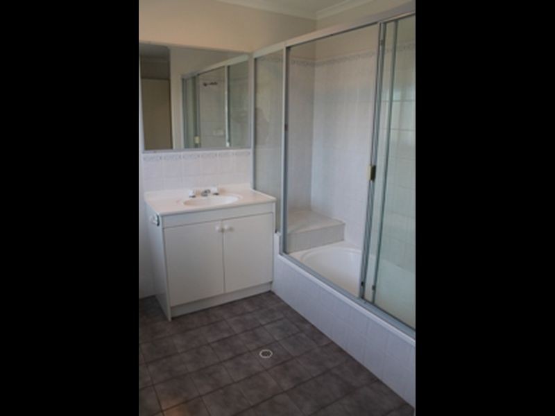 3/112 Overland Drive, Edens Landing QLD 4207