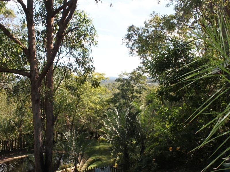 52 Berzins Ct, Bahrs Scrub QLD 4207