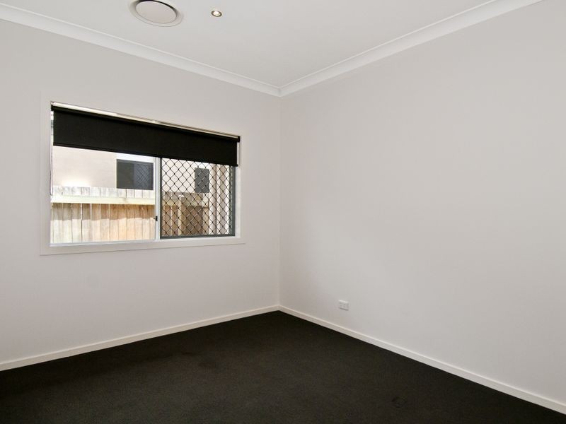 6 Sanctuary Parkway, Waterford QLD 4133