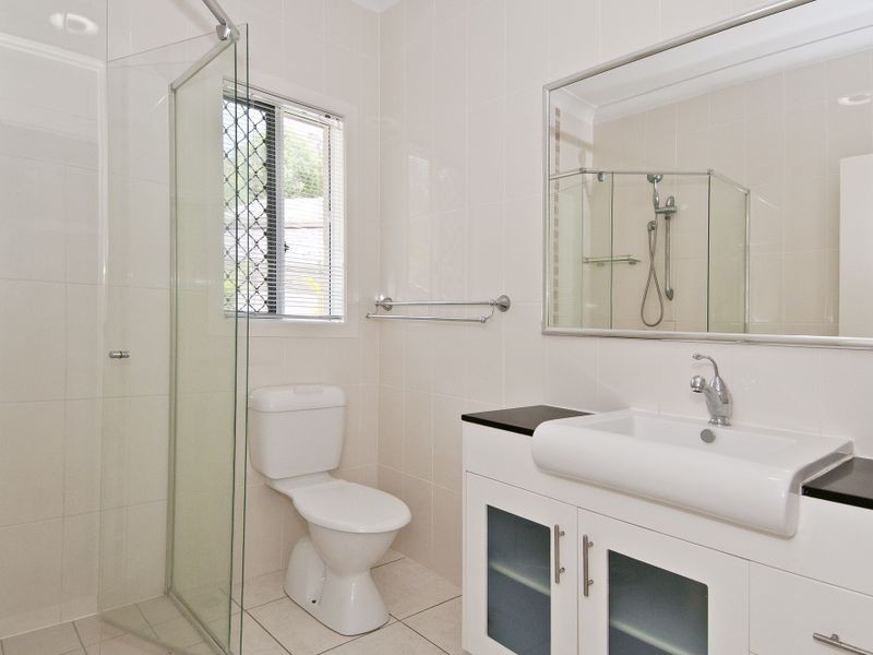 6 Sanctuary Parkway, Waterford QLD 4133