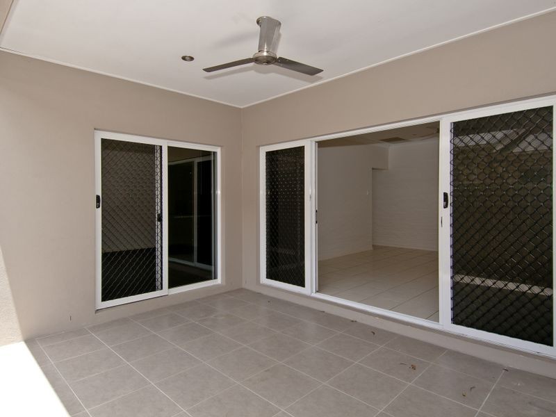 6 Sanctuary Parkway, Waterford QLD 4133