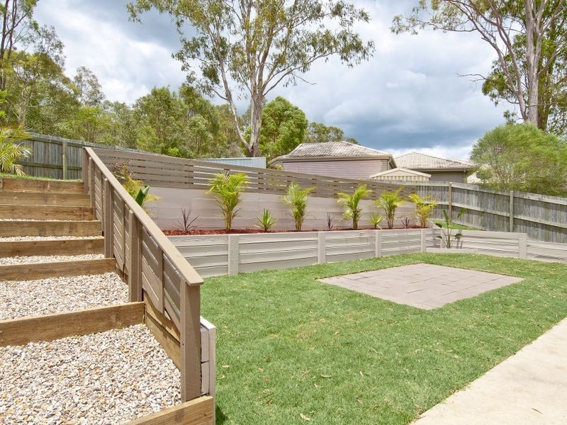 6 Sanctuary Parkway, Waterford QLD 4133