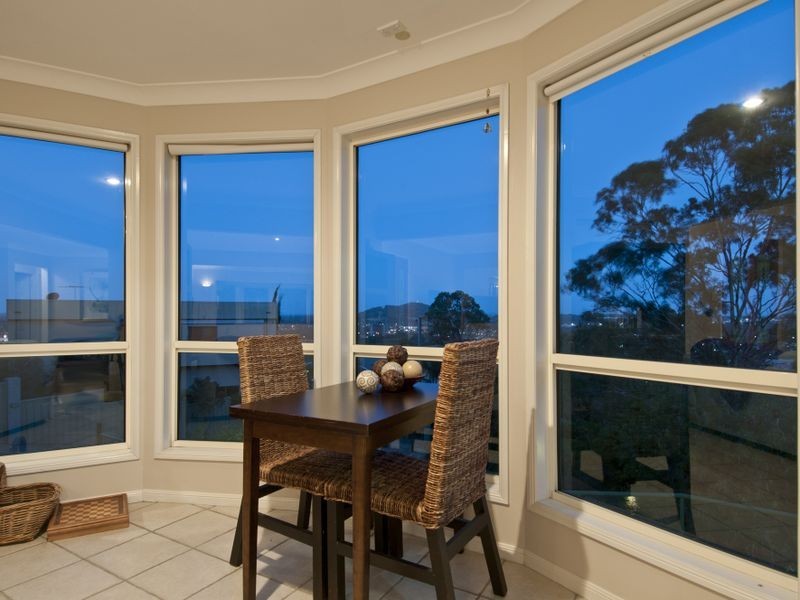 2/12 Jay court, Mount Warren Park QLD 4207