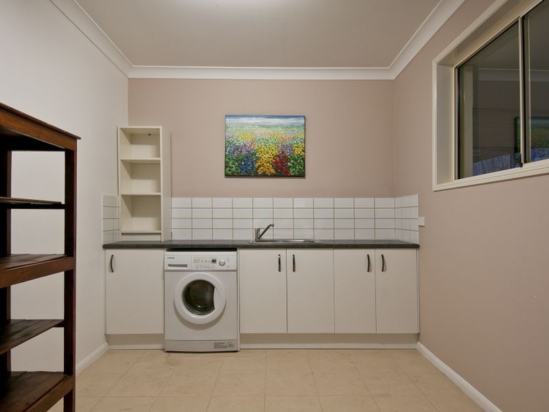 2/12 Jay court, Mount Warren Park QLD 4207