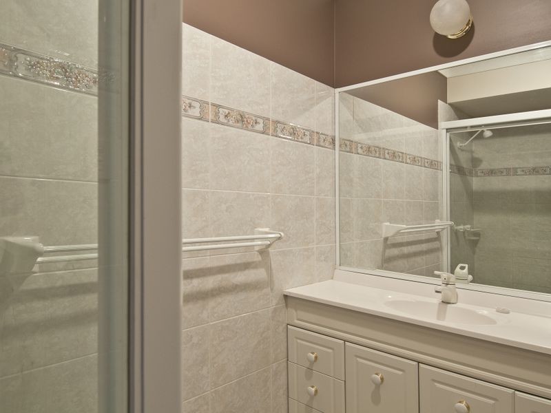 2/12 Jay court, Mount Warren Park QLD 4207