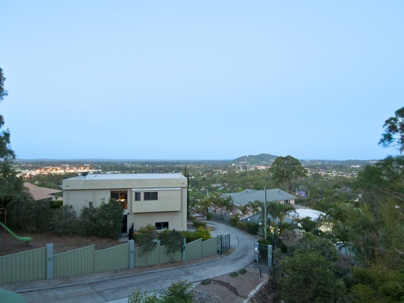 2/12 Jay court, Mount Warren Park QLD 4207