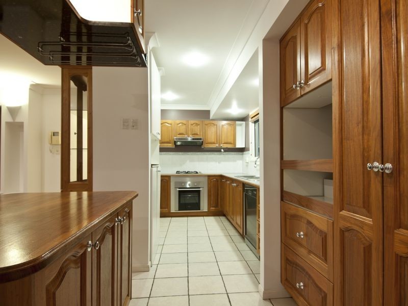 2/12 Jay court, Mount Warren Park QLD 4207