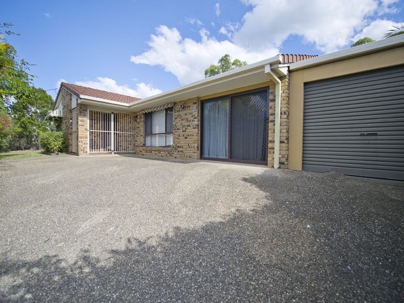 3 Duesbury Crescent, Edens Landing QLD 4207