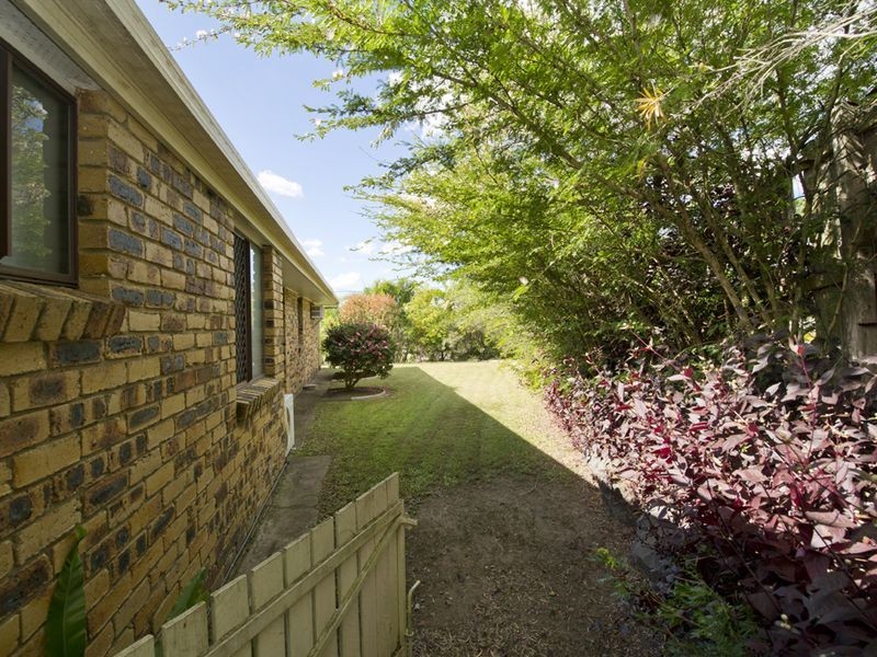 3 Duesbury Crescent, Edens Landing QLD 4207