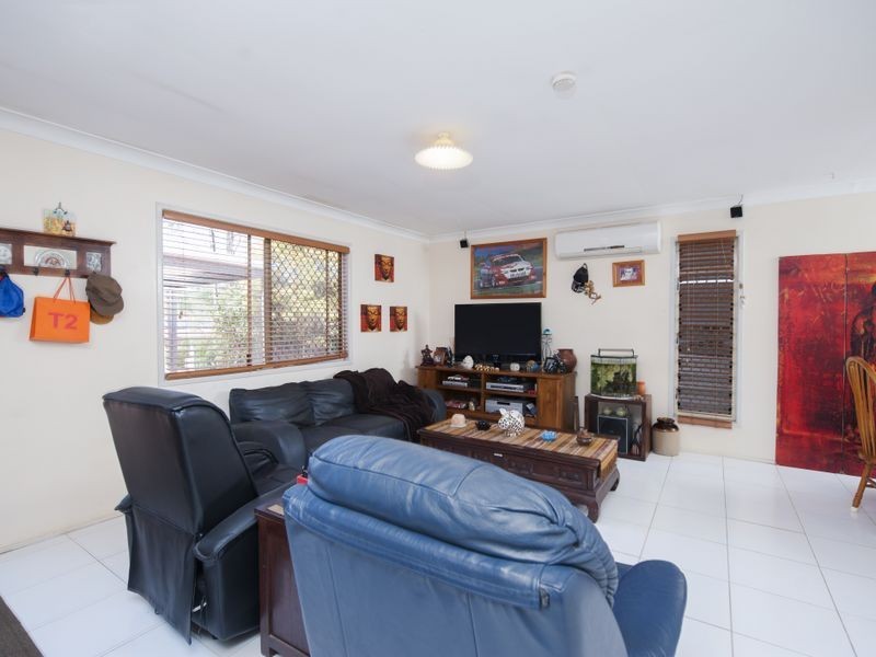 8 Sandstone Ct, Eagleby QLD 4207